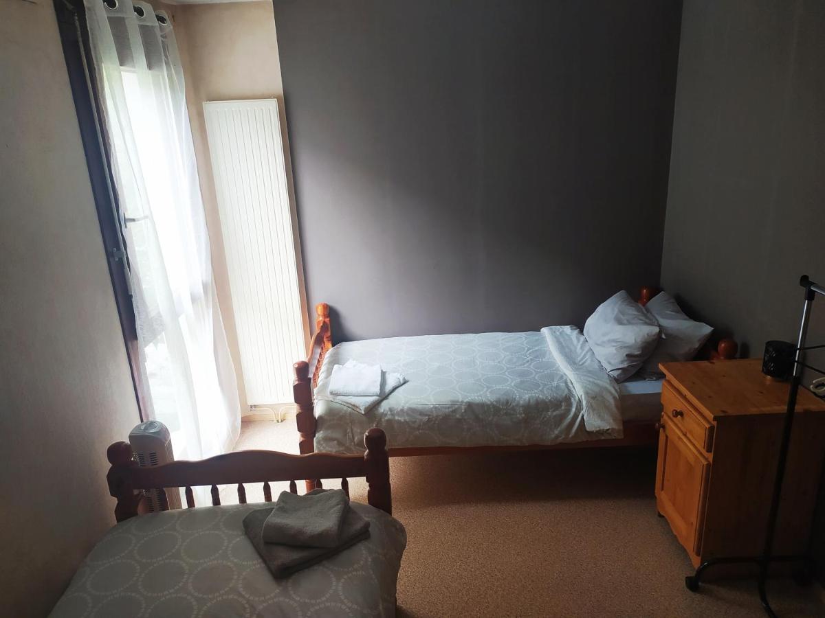 Chambre Privée 2 pas du lac chez l'habitant Sévrier Exterior foto